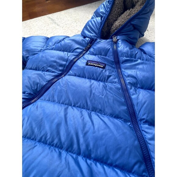 PATAGONIA Infant Hi-Loft Down Sweater Bunting- 6-12 Months Blue - Picture 9 of 9